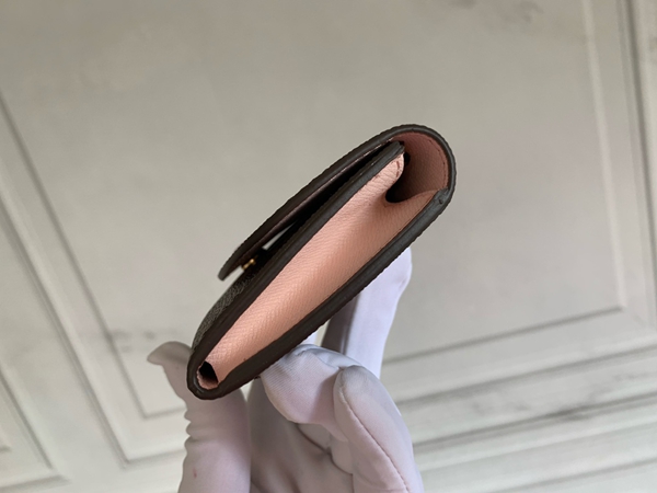 LVコピーウォレット背面デザイン